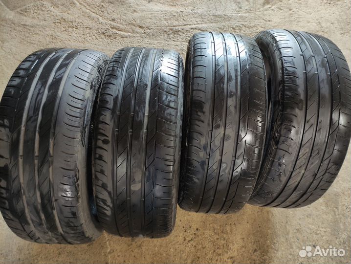 Bridgestone Turanza T001 225/45 R19
