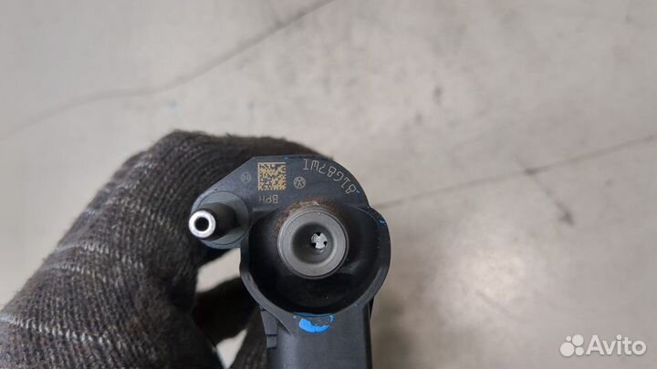 Форсунка топливная Volkswagen Tiguan