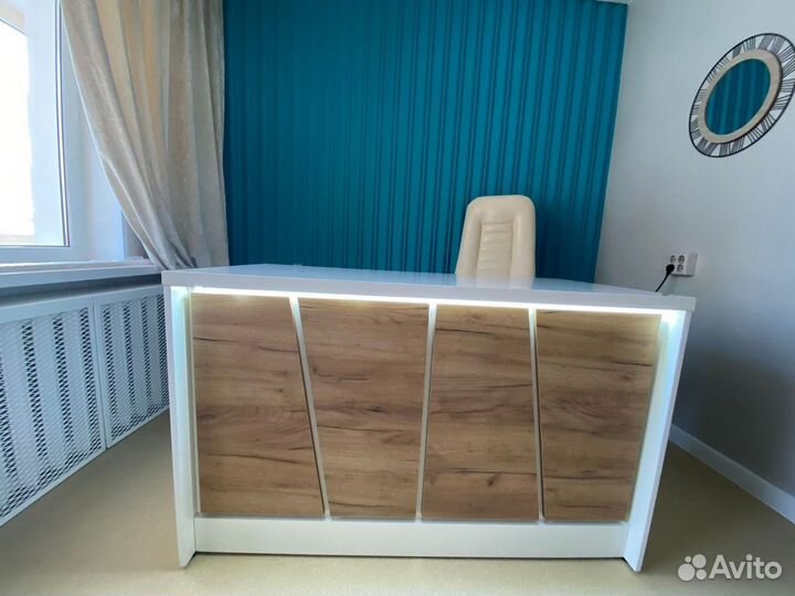 Стойка Ресепшен Дерево с Подсветкой