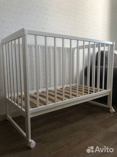 Детская кровать качалка и с колесиками