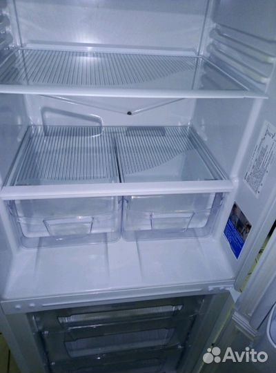 Холодильник 