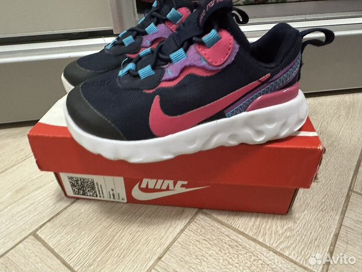Кроссовки nike