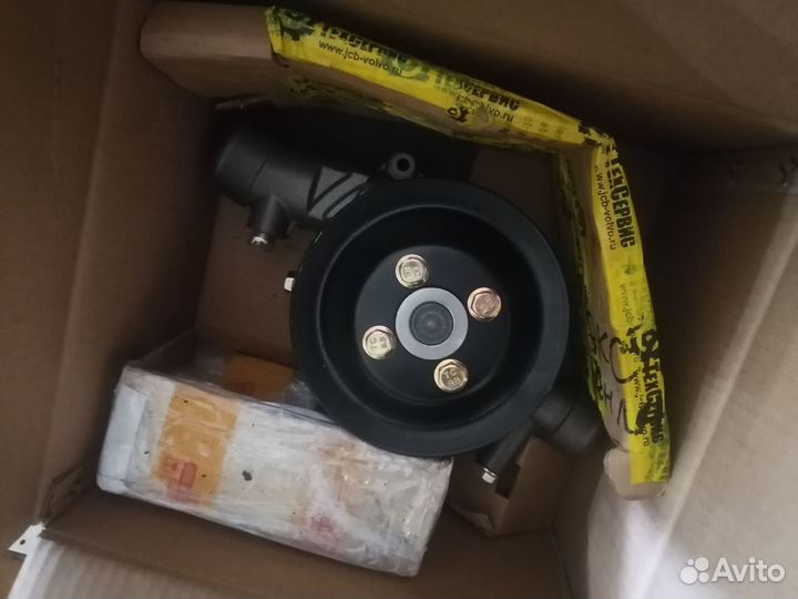 Насос водяной J3600-1307020C xcmg