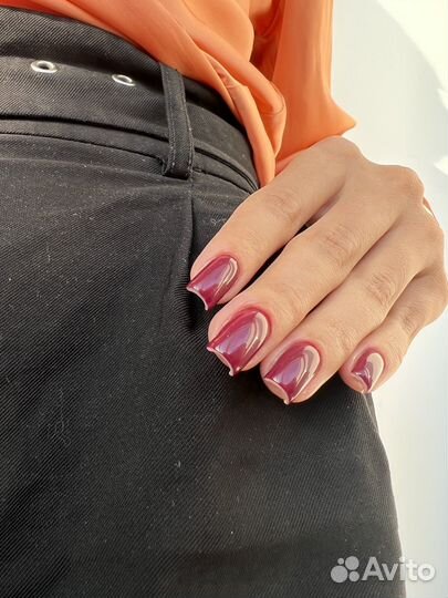 Модель на маникюр