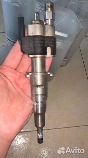 Форсунки топливные на BMW x6 2010г. 4,4 л