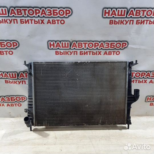 Радиатор охлаждения двигателя Renault Duster 2013