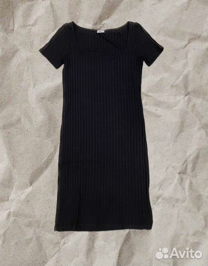 Платье черное повседневное