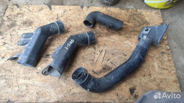 Патрубок воздушного фильтра Ford Mondeo 3