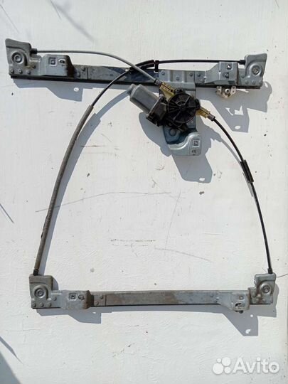 Стеклоподьемник передний правый на рено кангу 2