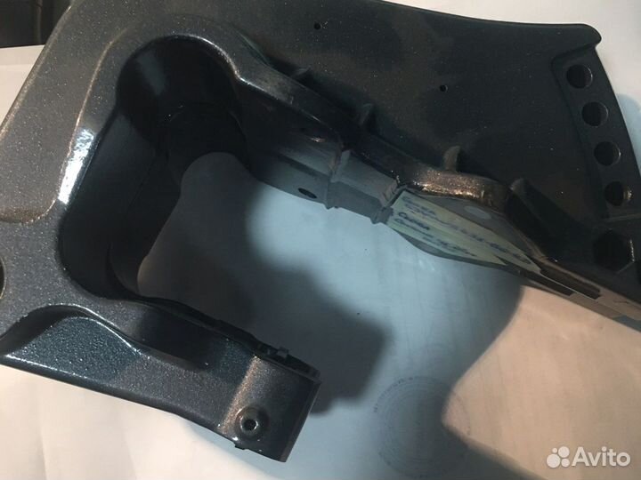 Скоба крепления мотора к транцу лм Yamaha 9,9/15