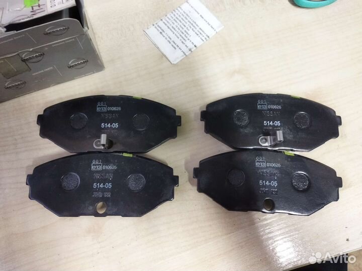 Колодки тормозные nissan maxima (CA33) 00- передни