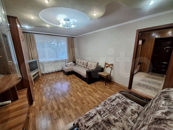 3-к. квартира, 57 м², 1/5 эт.