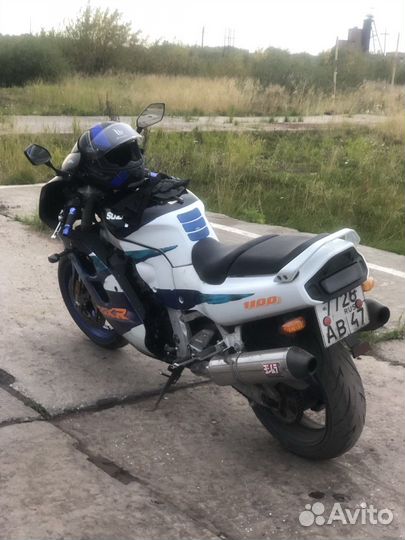 Продам мотоцикл Suzuki gsxr-1100