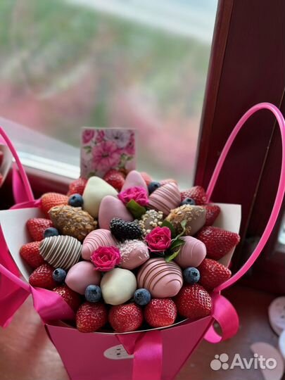 Букет из клубники в шоколаде