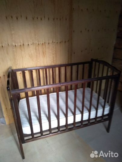 Кроватка детская