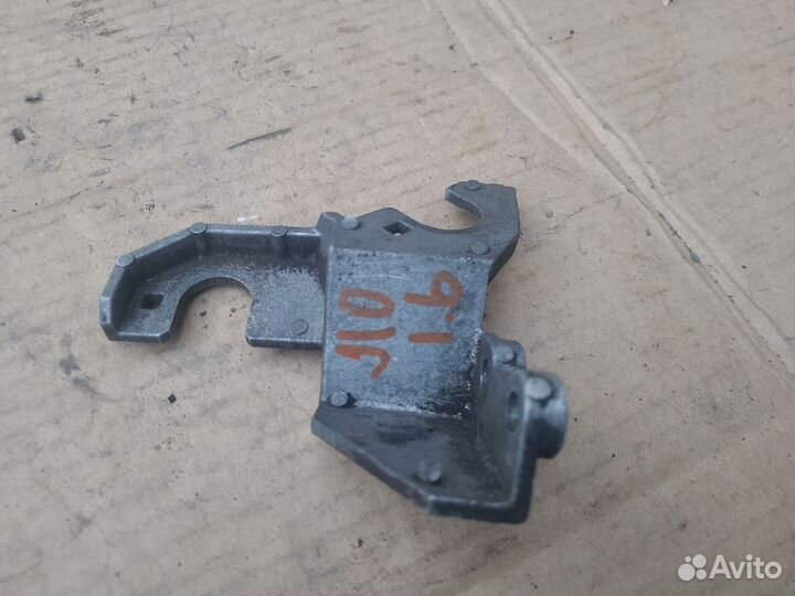 Кронштейн тросов МКПП nissan qashqai j10 1.6