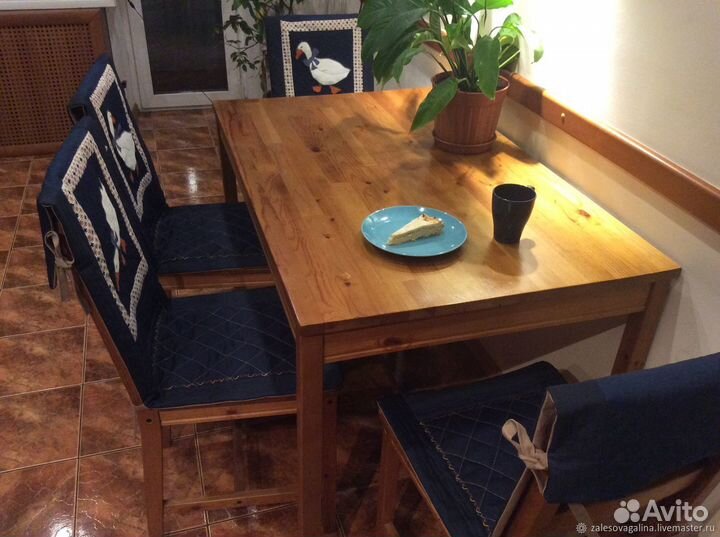 Комплект чехлов на стулья 