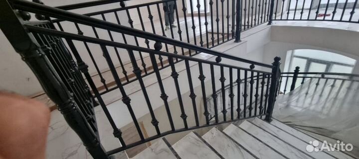 Перила для лестниц