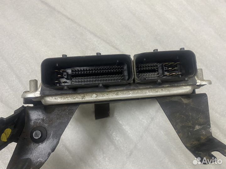 Электронный блок управления двигателя Ауди тт 8N