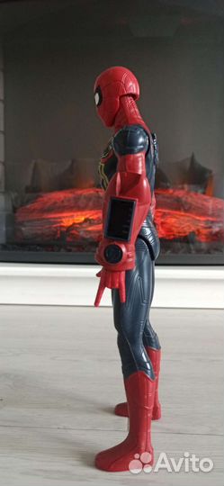 Игрушка супер героя 