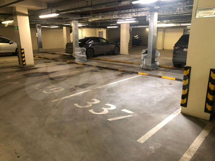 Машиноместо, 15 м²