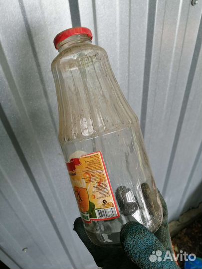 Стеклянные банки и стеклянные бутылки