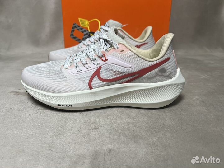 Кроссовки nike air zoom женские летние