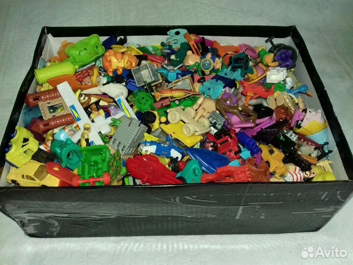 Игрушки из киндера 90х