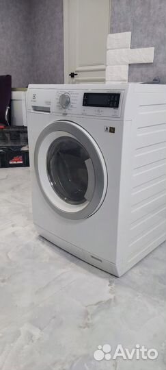 Стиральная машинка electrolux с сушкой