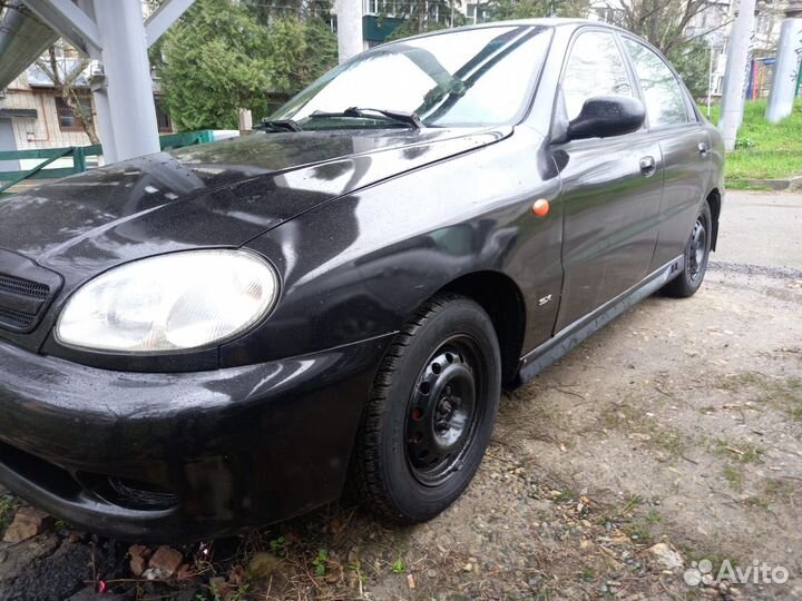 Пластиковые накладки порогов Шевроле Ланос