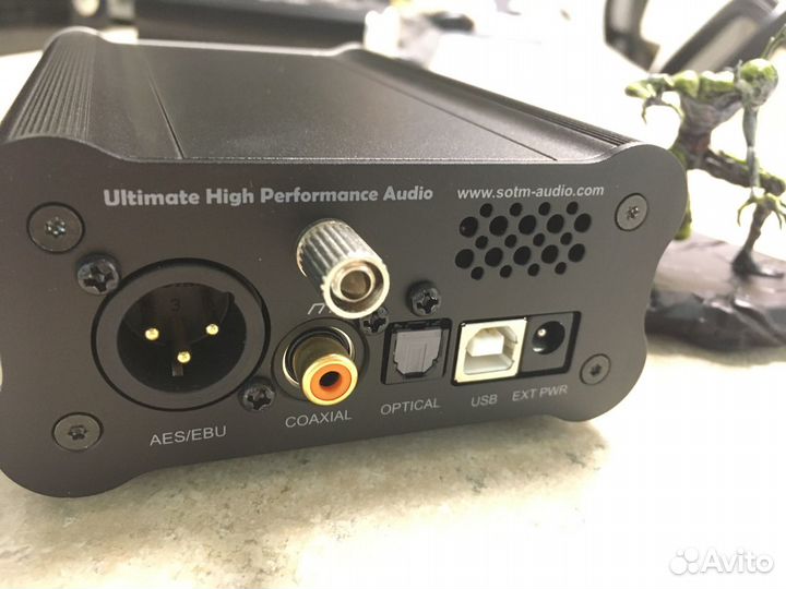 Преобразователь USB в цифровой сигнал SOtM dX-USB