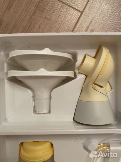 Молокоотсос электрический Medela Flex