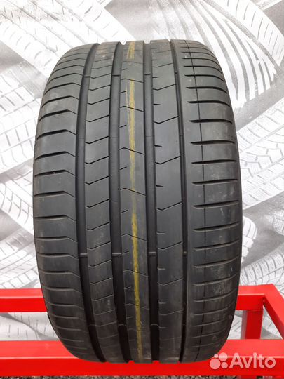 Pirelli P Zero PZ4 305/35 R21