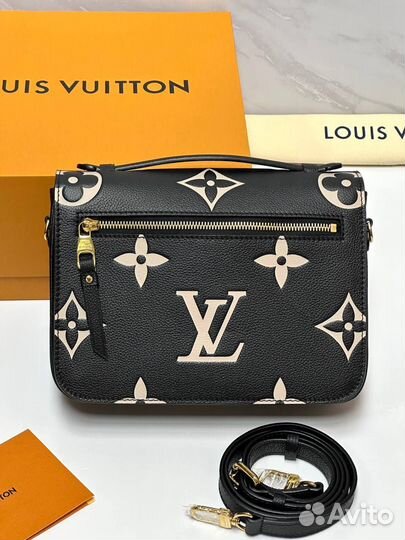 Сумка Louis Vuitton Pochette Metis M45773