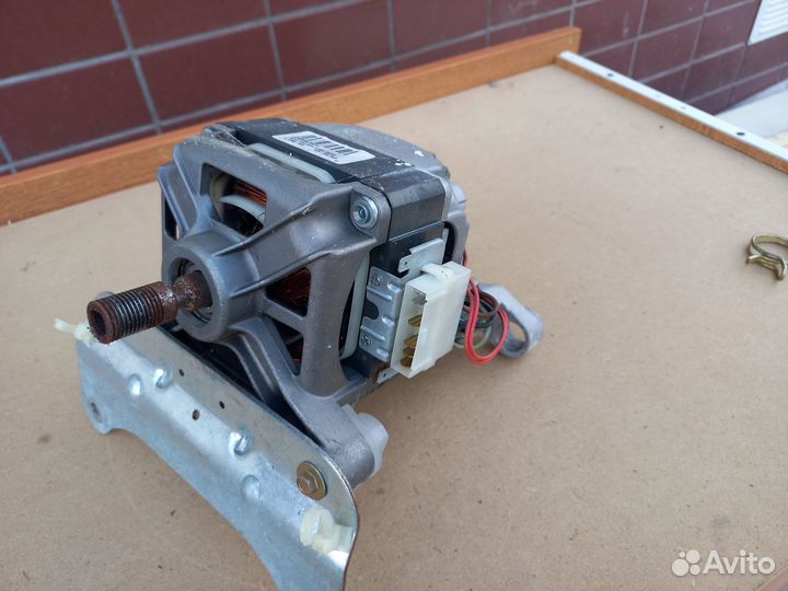 Запчасти для стиральных машин indesit