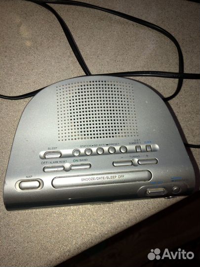 Часы будильник sony