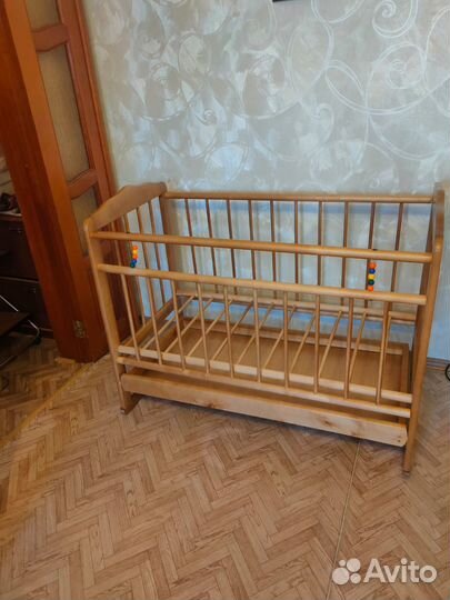 Кроватка для новорожденных с ящиком, маятник