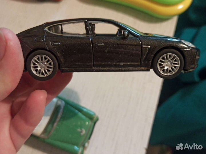 Металлические машинки