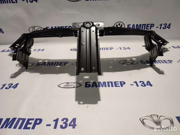 Рамка радиатора renault logan 2