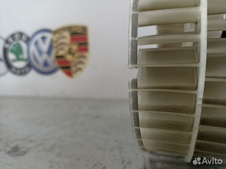 Моторчик отопителя Mercedes-Benz Viano W639