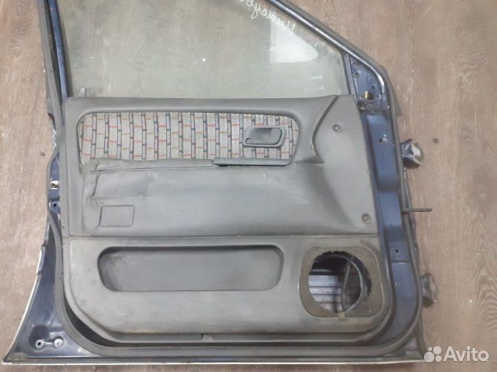 Дверь передняя левая Mitsubishi Rvr N11W 4D68 1993