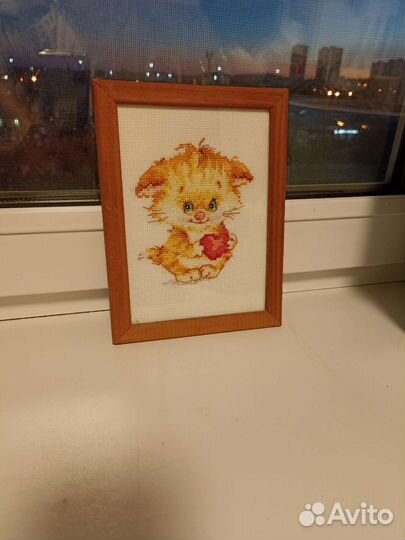 Картина вышивка Котенок с сердцем