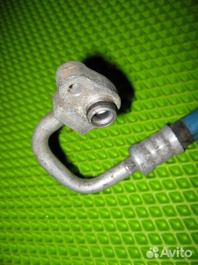 Шланг кондиционера Toyota corolla