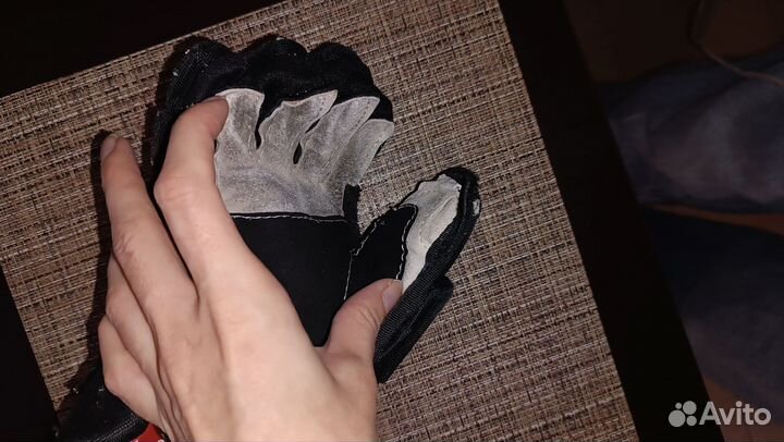 Краги хоккейные 10