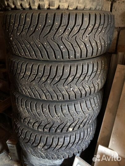 Marshal I'Zen Ice King KW21 235/60 R17