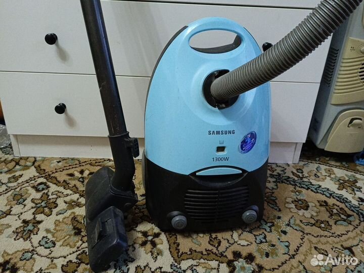 Рабочий пылесос Samsung