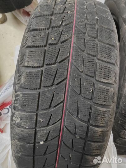 Bridgestone Blizzak WS-60 215/60 R16 95R