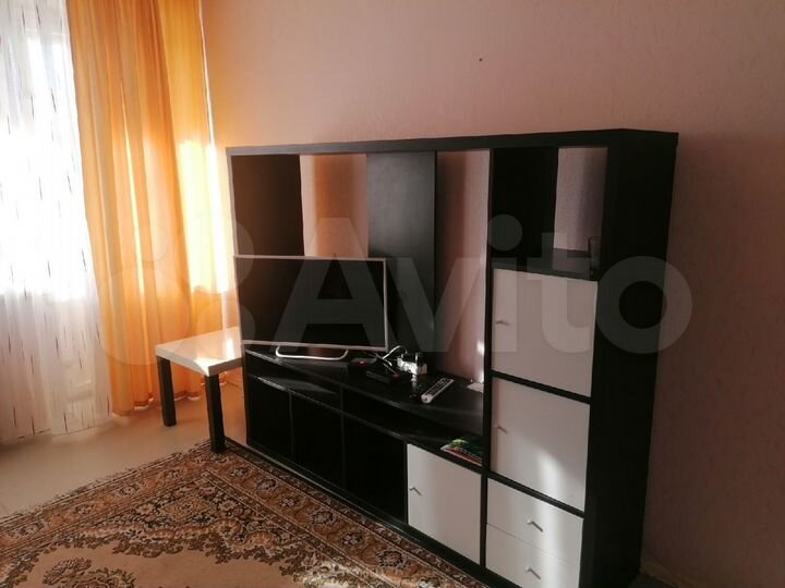 1-к. квартира, 42 м², 9/9 эт.