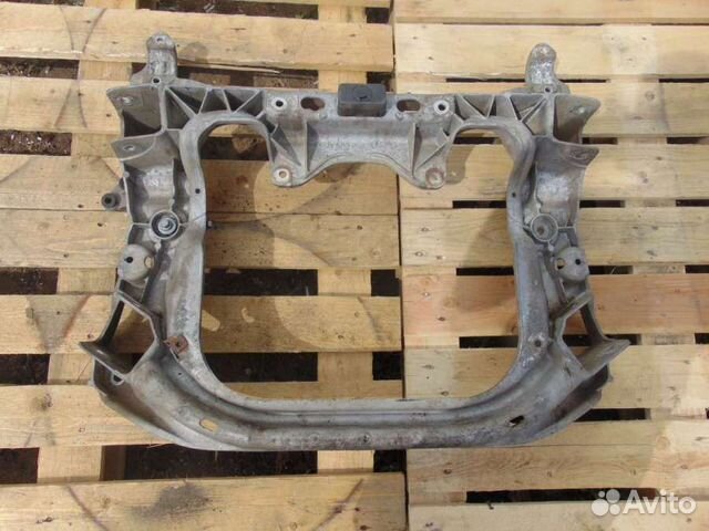 Балка подвески передняя (подрамник) A2206280257 Me