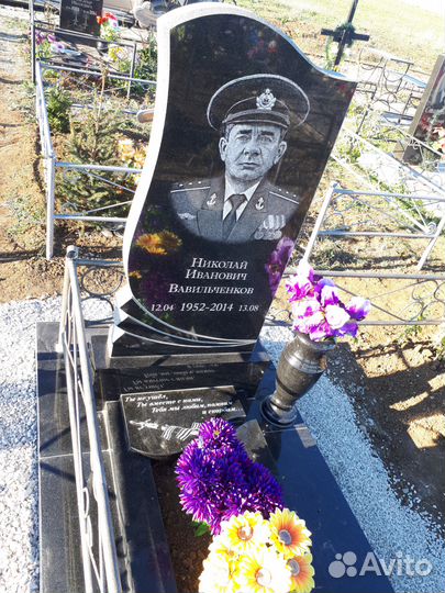 Памятники из гранита и мрамора оптом и в розницу